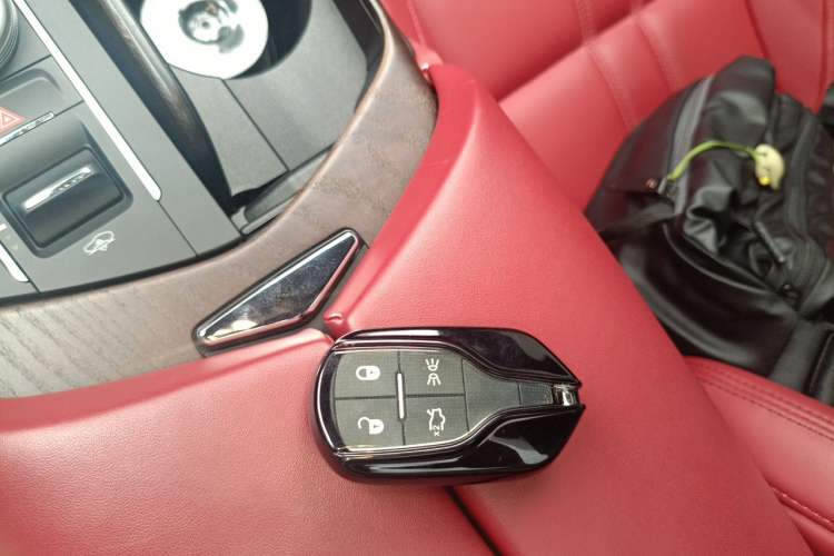 Used Maserati Levante 2022 3.0T Modena Vehicle Key