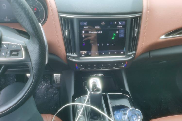 Used Maserati Levante 2022 3.0T Modena Audio And AC Panel