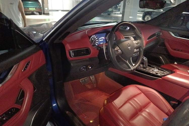 Used Maserati Levante 2022 3.0T Modena Driver Seat