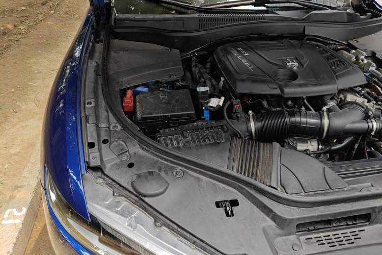 Used Maserati Levante 2022 2.0T GT Sharp Edition Engine Bay Right