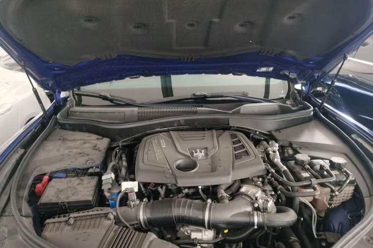 Used Maserati Levante 2022 2.0T GT Sharp Edition Engine Bay