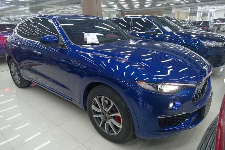 Used Maserati Levante 2022 2.0T GT Sharp Edition Front Right 45 Deg