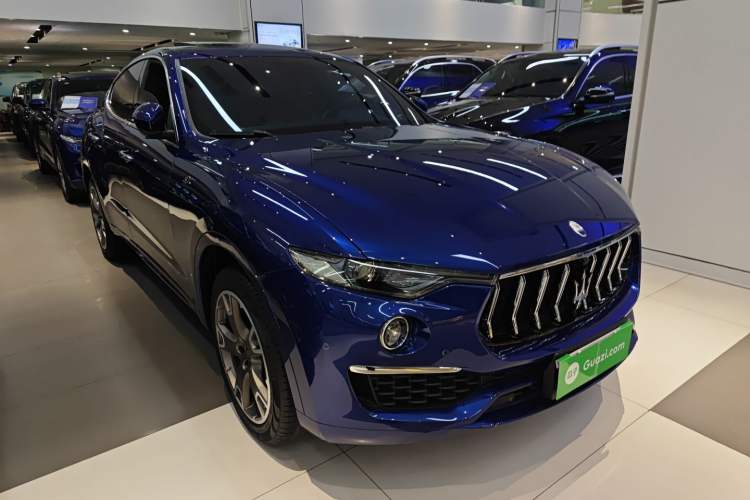 Used Maserati Levante 2022 2.0T GT Sharp Edition Front Right 45 Deg