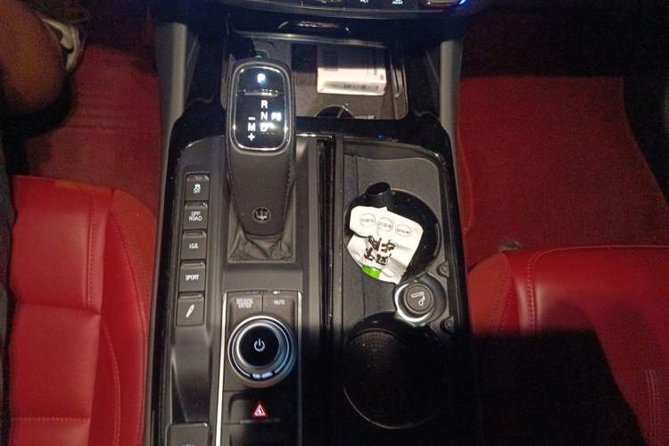 Used Maserati Levante 2022 3.0T Modena Gear Lever
