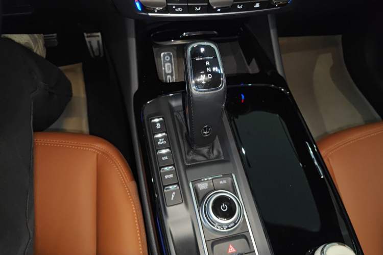 Used Maserati Levante 2022 2.0T GT Sharp Edition Gear Lever
