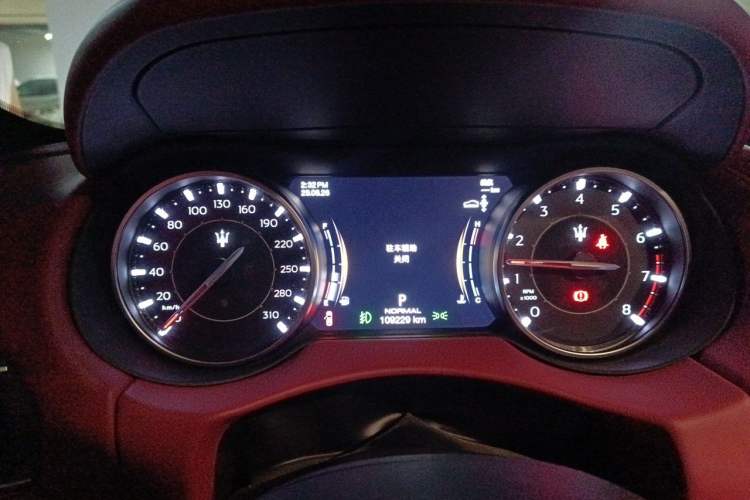 Used Maserati Levante 2022 3.0T Modena Instrument Cluster