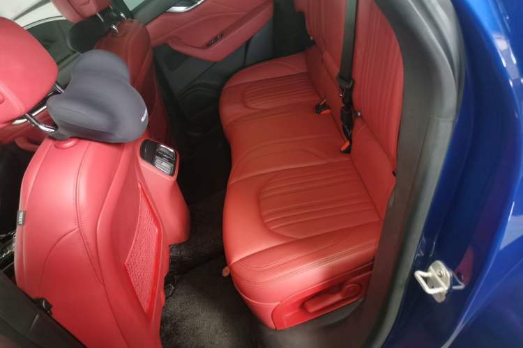 Used Maserati Levante 2022 2.0T GT Sharp Edition Interior 4