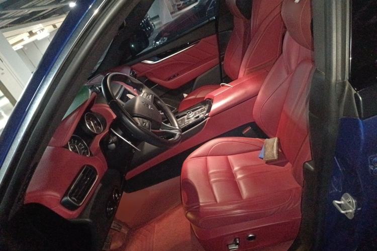 Used Maserati Levante 2022 3.0T Modena Left Front Seat