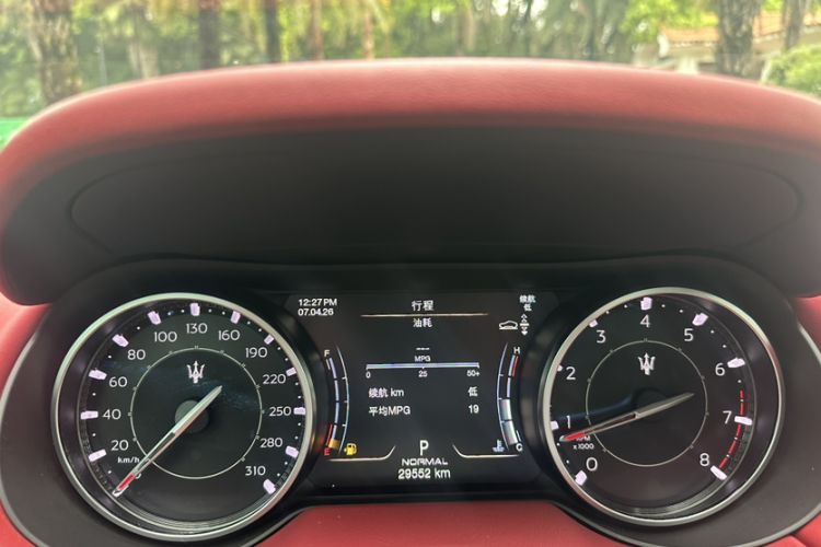 Used Maserati Levante 2022 2.0T GT Sharp Edition Odometer Close Up