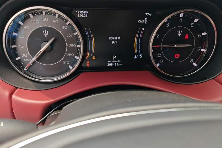 Used Maserati Levante 2022 2.0T GT Sharp Edition Odometer Close Up