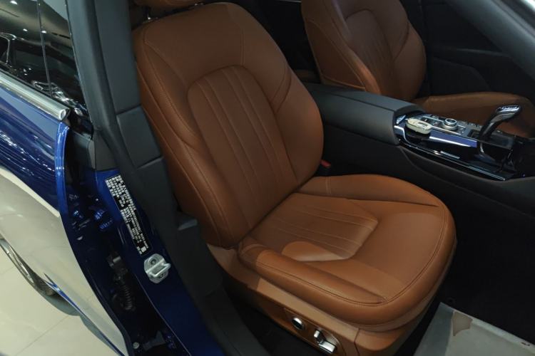 Used Maserati Levante 2022 2.0T GT Sharp Edition Right Front Seat