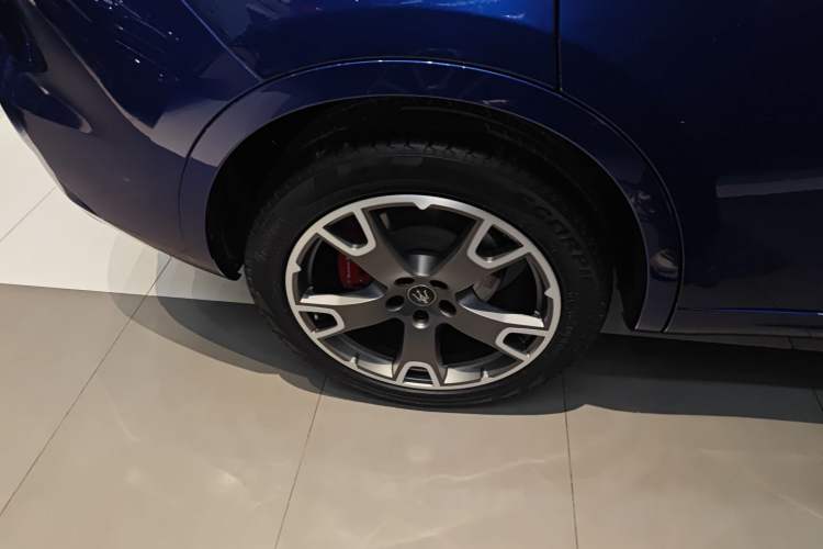 Used Maserati Levante 2022 2.0T GT Sharp Edition Right Rear Wheel Hub