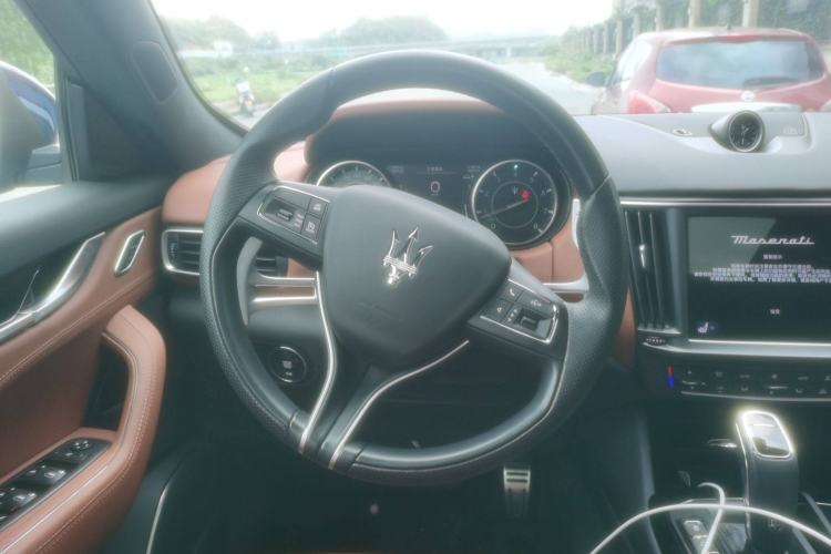 Used Maserati Levante 2022 3.0T Modena Steering Wheel