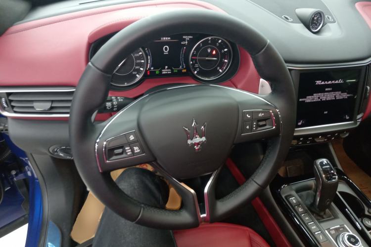 Used Maserati Levante 2022 2.0T GT Sharp Edition Steering Wheel