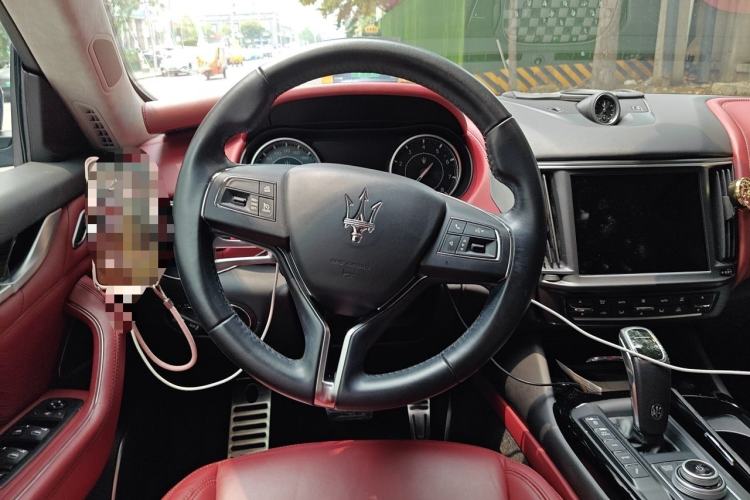 Used Maserati Levante 2022 2.0T GT Sharp Edition Steering Wheel