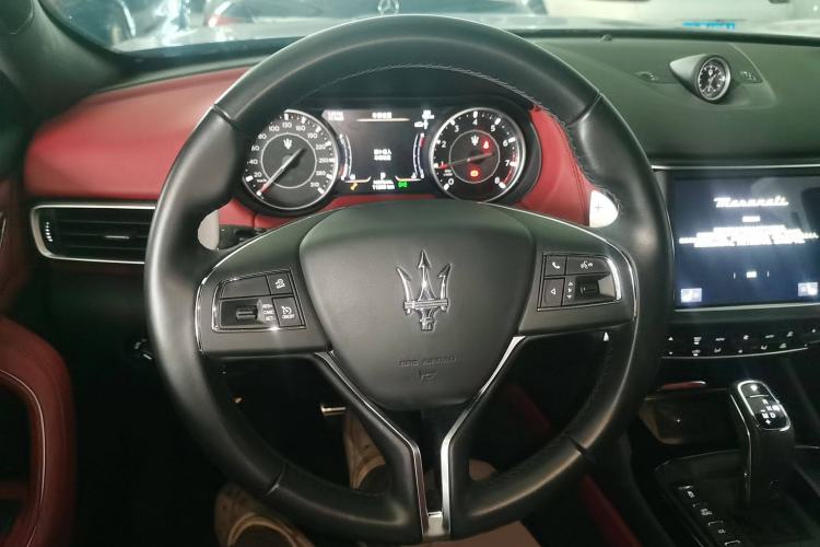 Used Maserati Levante 2022 2.0T GT Sharp Edition Steering Wheel