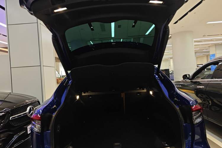 Used Maserati Levante 2022 2.0T GT Sharp Edition Trunk