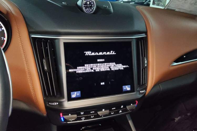 Used Maserati Levante 2022 2.0T GT Sharp Edition Audio And AC Panel