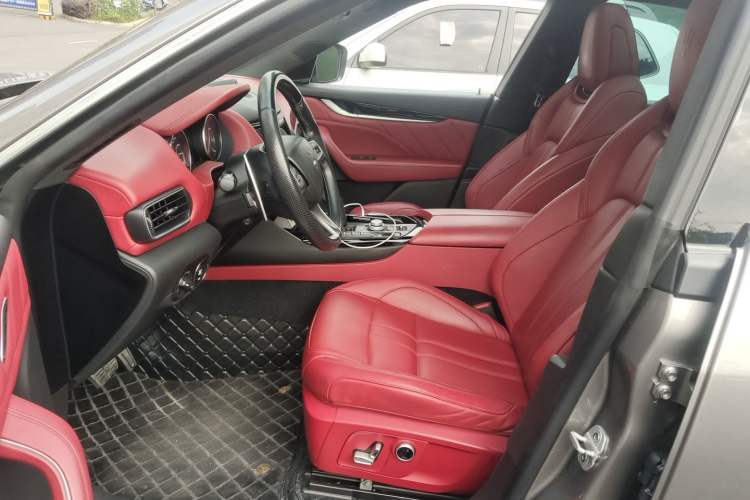Used Maserati Levante 2022 3.0T Modena Driver Seat