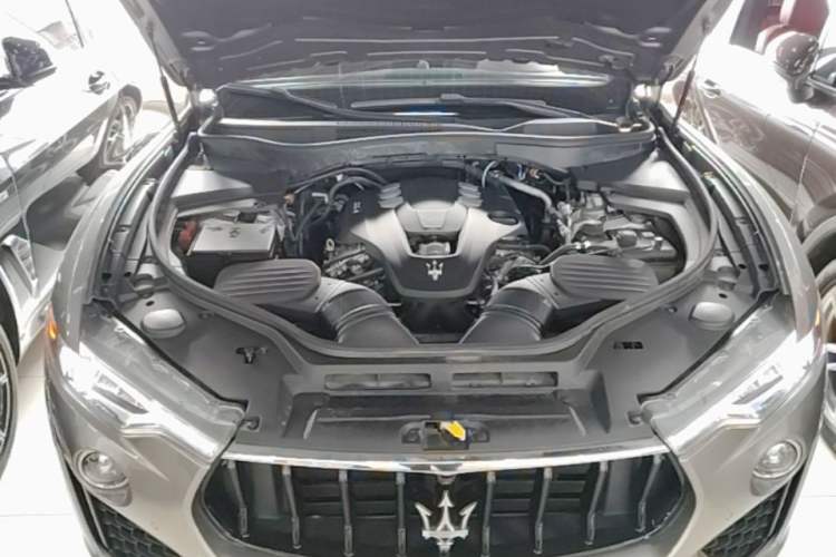 Used Maserati Levante 2022 3.0T Modena Engine Bay
