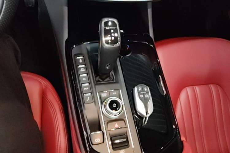 Used Maserati Levante 2022 3.0T Modena Gear Lever