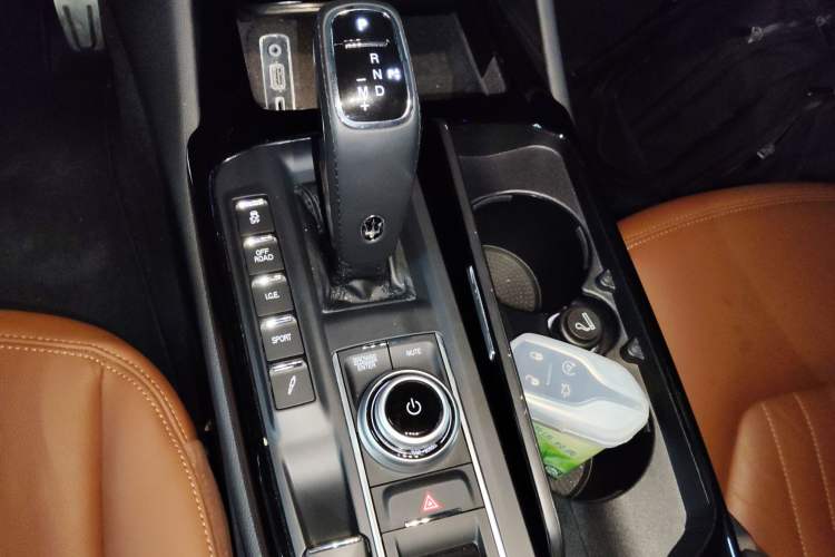 Used Maserati Levante 2022 2.0T GT Sharp Edition Gear Lever