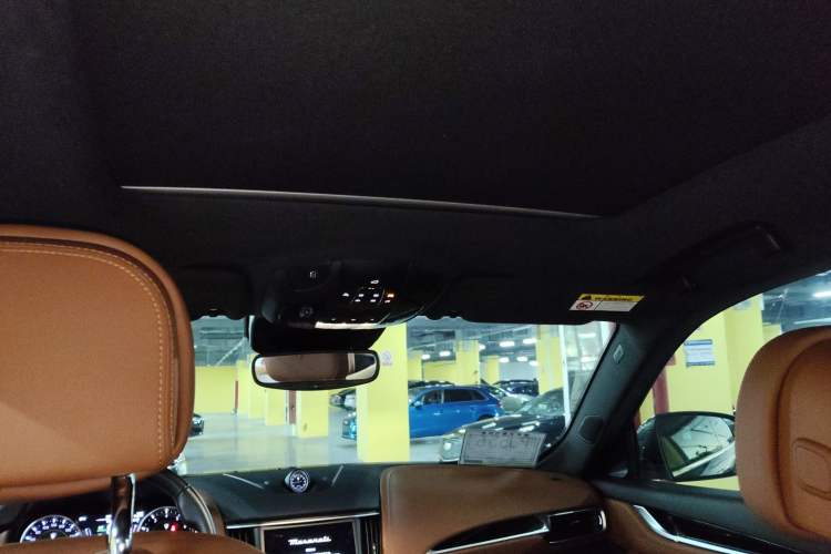 Used Maserati Levante 2022 2.0T GT Sharp Edition Headliner