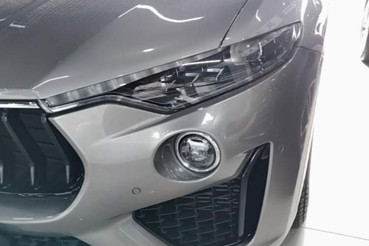 Used Maserati Levante 2022 3.0T Modena Left Front Headlight