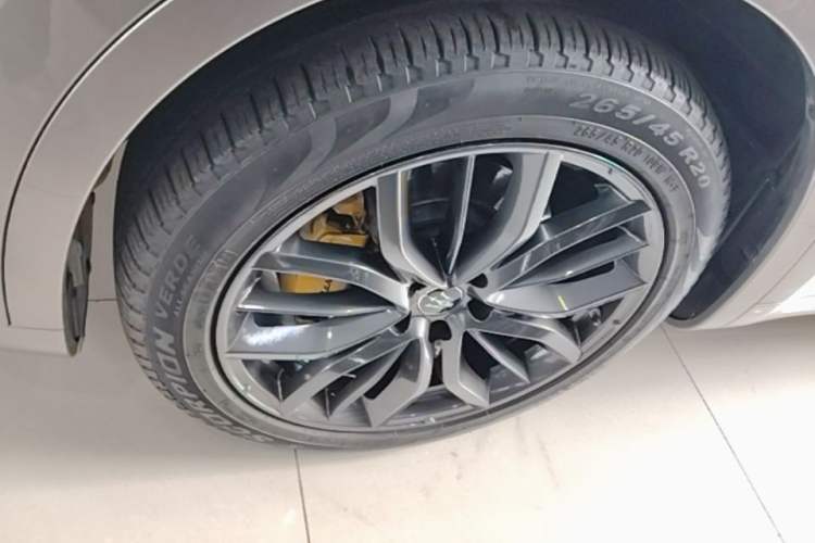 Used Maserati Levante 2022 3.0T Modena Left Front Wheel Hub