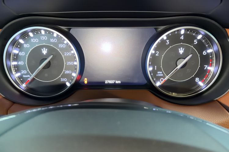Used Maserati Levante 2022 2.0T GT Sharp Edition Odometer Close Up