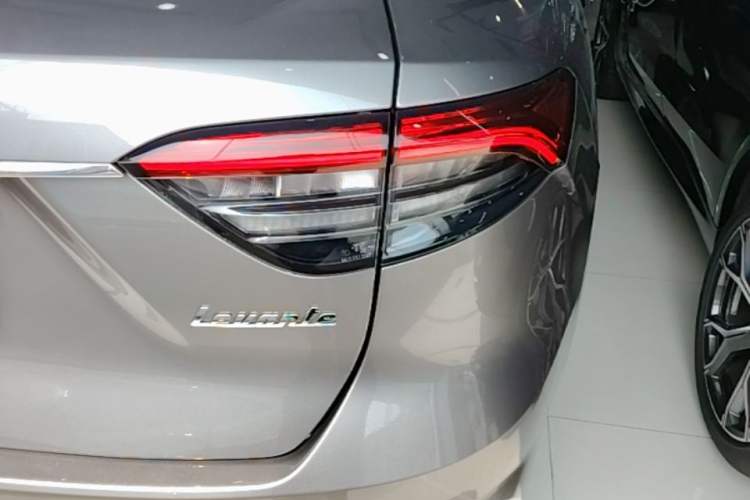Used Maserati Levante 2022 3.0T Modena Right Rear Taillight