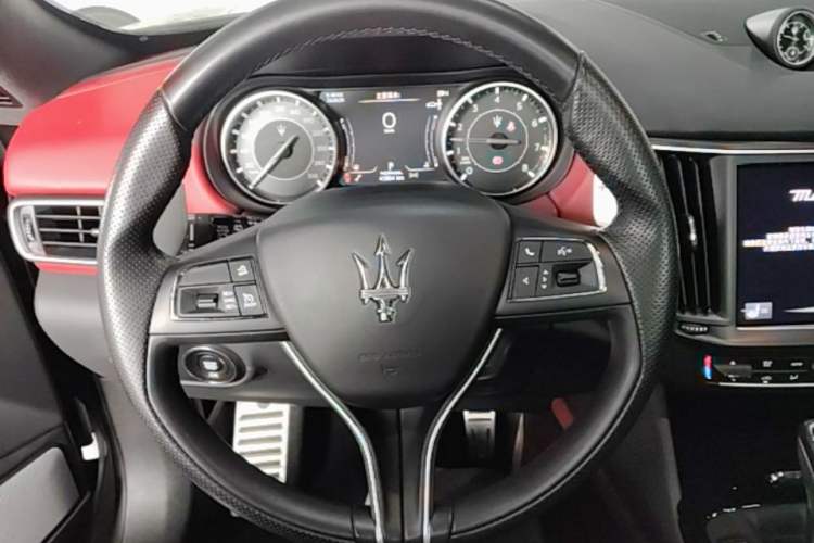 Used Maserati Levante 2022 3.0T Modena Steering Wheel