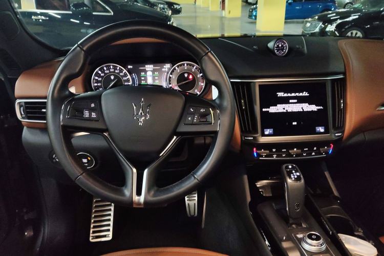Used Maserati Levante 2022 2.0T GT Sharp Edition Steering Wheel