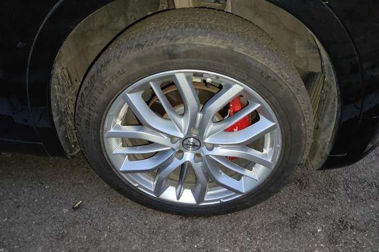 Used Maserati Levante 2022 3.0T Modena Right Front Wheel Hub