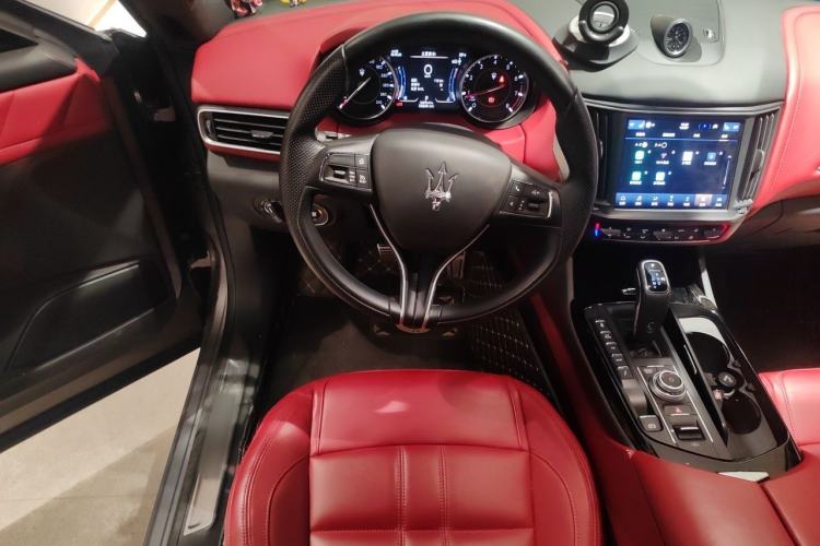 Used Maserati Levante 2022 3.0T Modena Steering Wheel