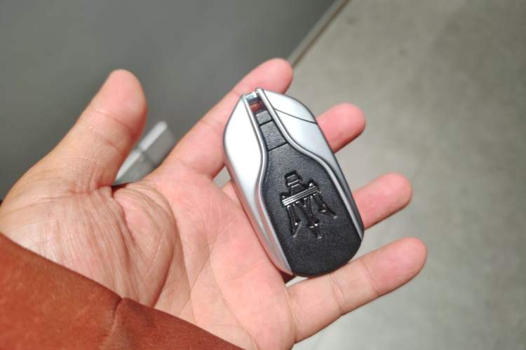 Used Maserati Levante 2022 3.0T Modena Vehicle Key