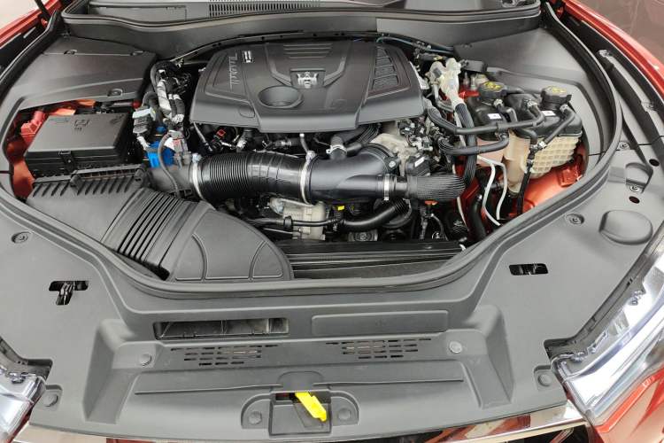 Used Maserati Levante 2022 2.0T GT Sharp Edition Engine Bay