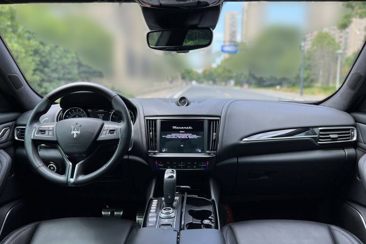 Used Maserati Levante 2022 2.0T GT Sharp Edition Interior 1