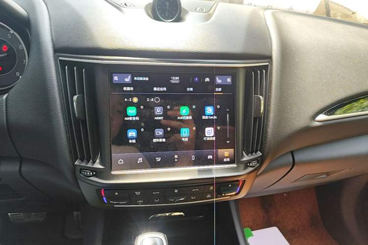 Used Maserati Levante 2022 2.0T GT Sharp Edition Audio And AC Panel