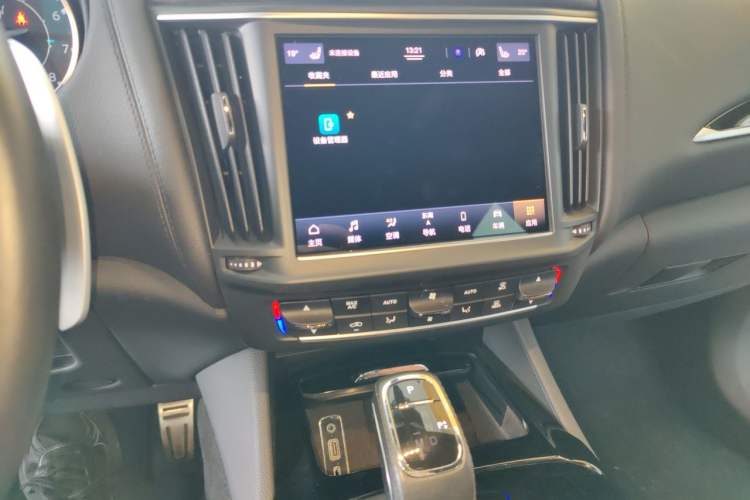Used Maserati Levante 2022 2.0T GT Sharp Edition Audio And AC Panel