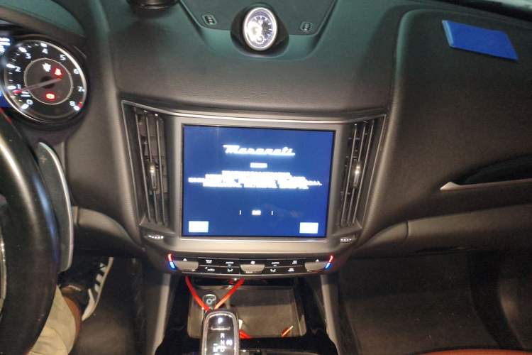 Used Maserati Levante 2022 2.0T GT Sharp Edition Audio And AC Panel
