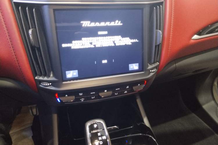Used Maserati Levante 2022 2.0T GT Sharp Edition Audio And AC Panel