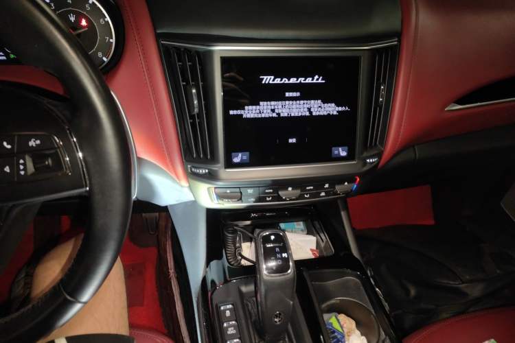 Used Maserati Levante 2022 2.0T GT Sharp Edition Audio And AC Panel