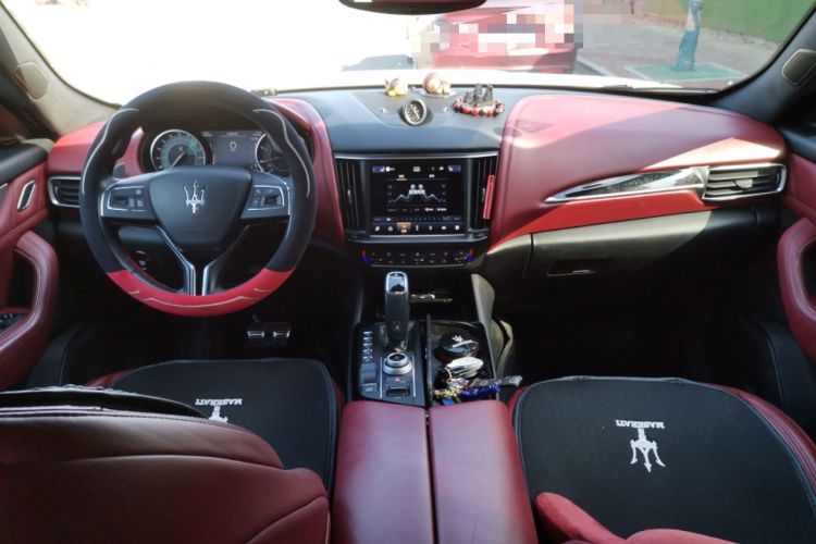 Used Maserati Levante 2022 2.0T GT Sharp Edition Center Console