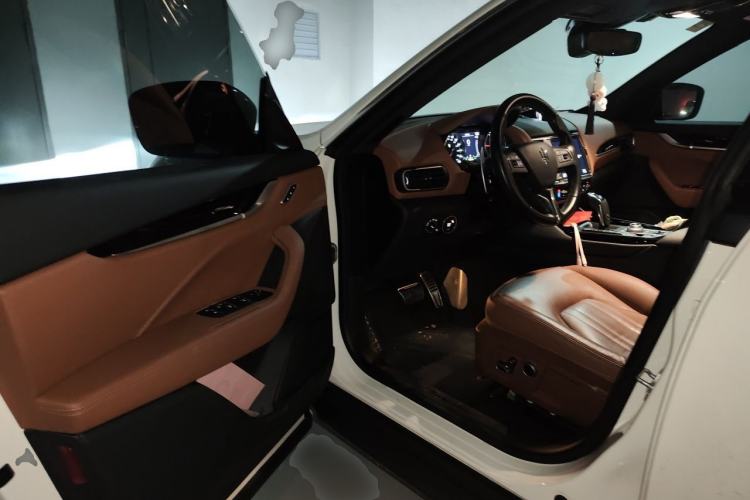 Used Maserati Levante 2022 2.0T GT Sharp Edition Driver Seat