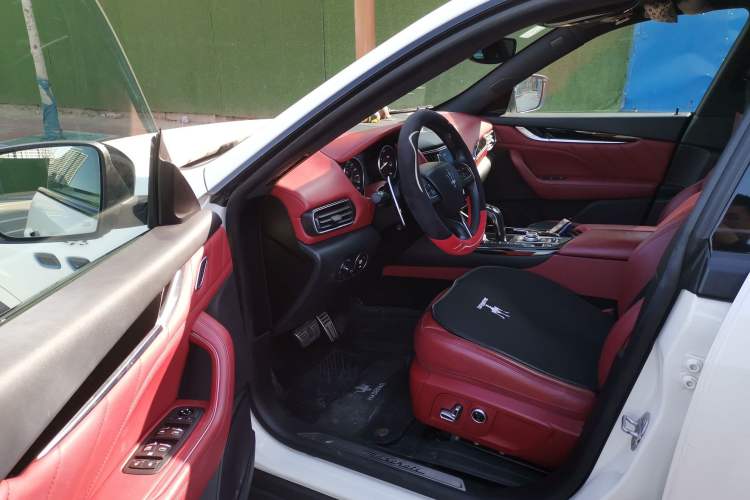 Used Maserati Levante 2022 2.0T GT Sharp Edition Driver Seat