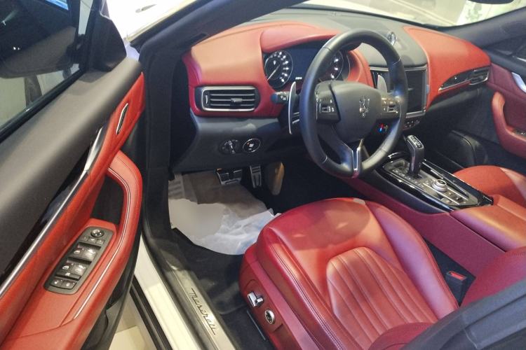 Used Maserati Levante 2022 2.0T GT Sharp Edition Driver Seat