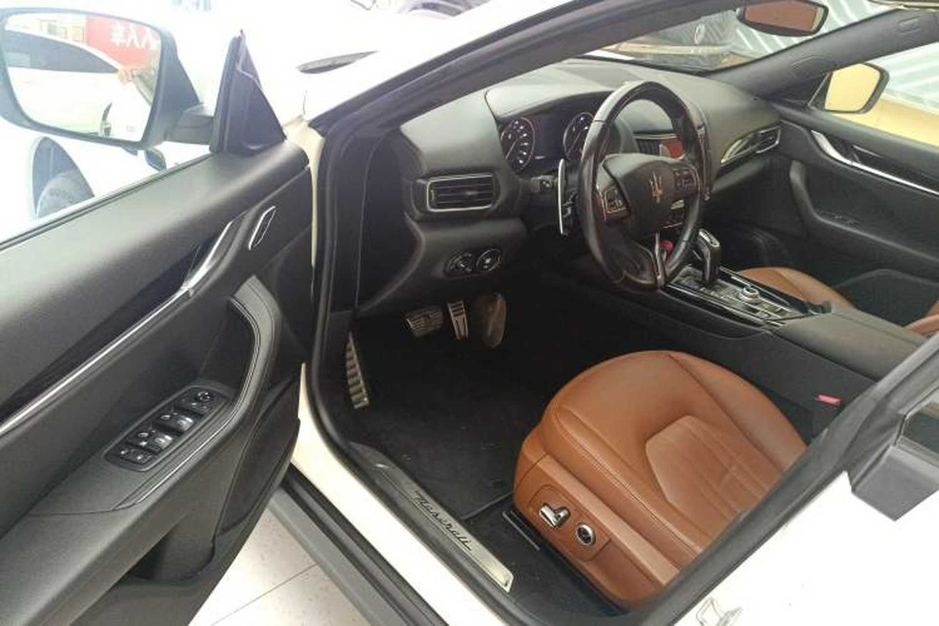 Used Maserati Levante 2022 2.0T GT Sharp Edition Driver Seat
