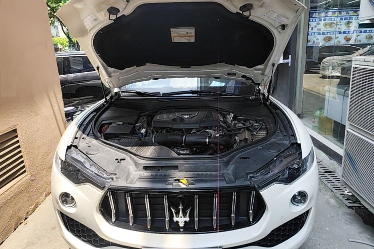 Used Maserati Levante 2022 2.0T GT Sharp Edition Engine Bay