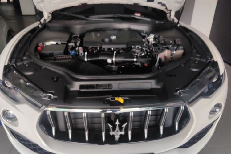 Used Maserati Levante 2022 2.0T GT Sharp Edition Engine Bay